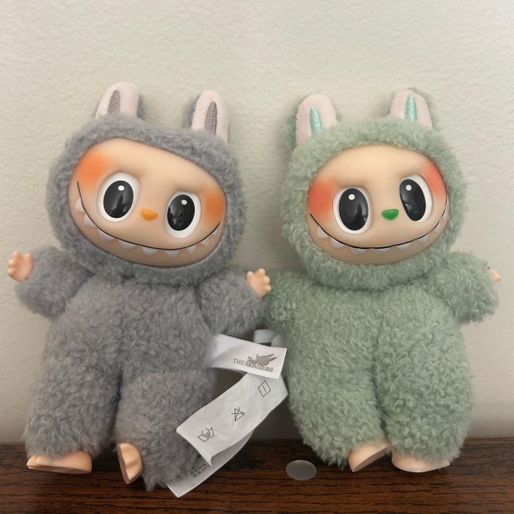 🔥 2 Labubu/Lafufu Exciting Macaron